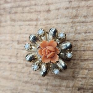 Vintage Coro Carved Coral Rose and Faux Pearls Pin Brooch Heirloom‎